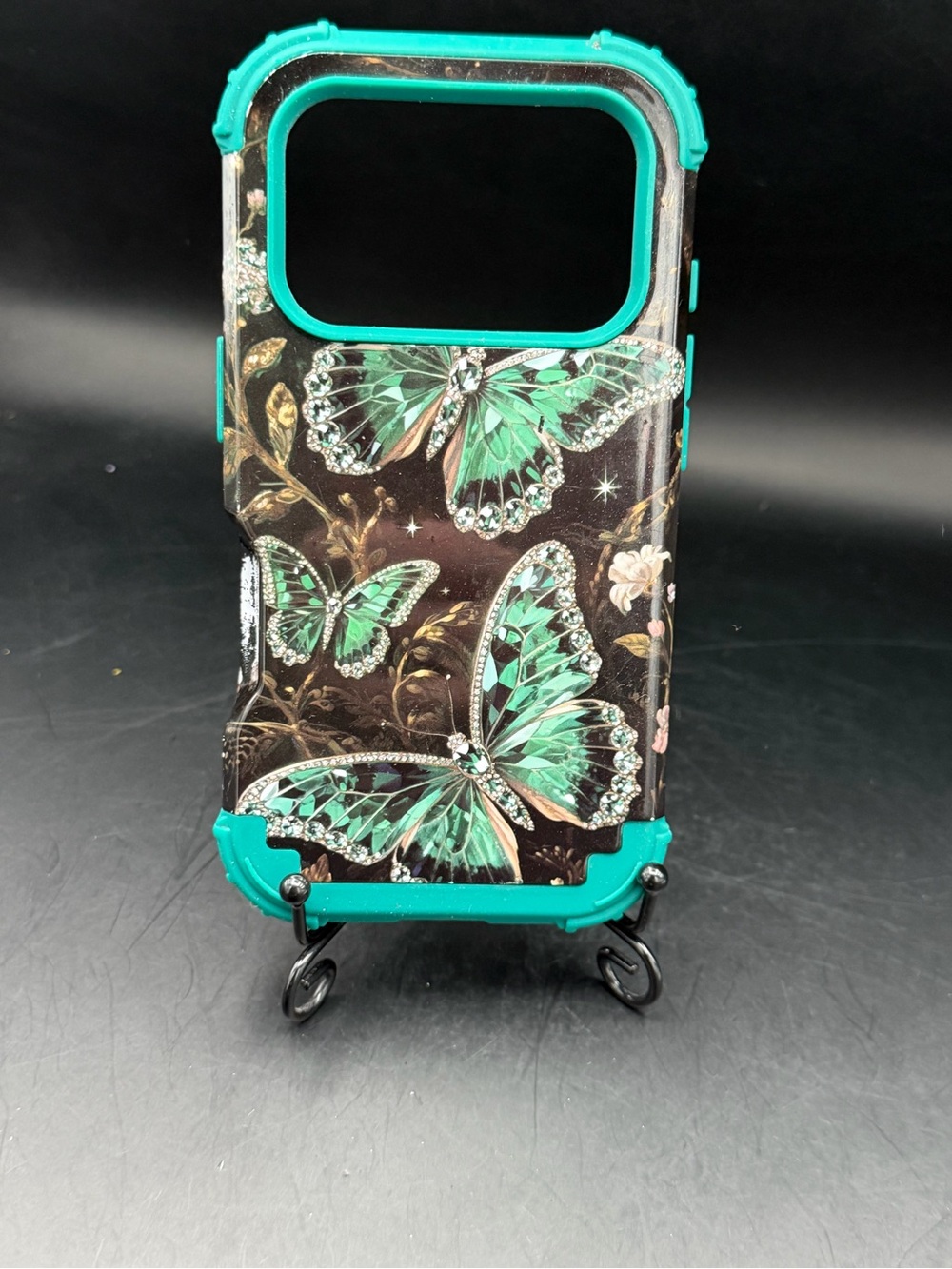 iPhone 17Pro  Impact Resistant Butterfly Case - Stylish Black and Green